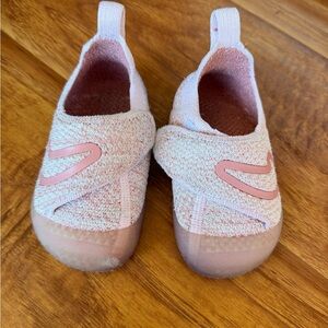 Nike Swoosh 1 Pink